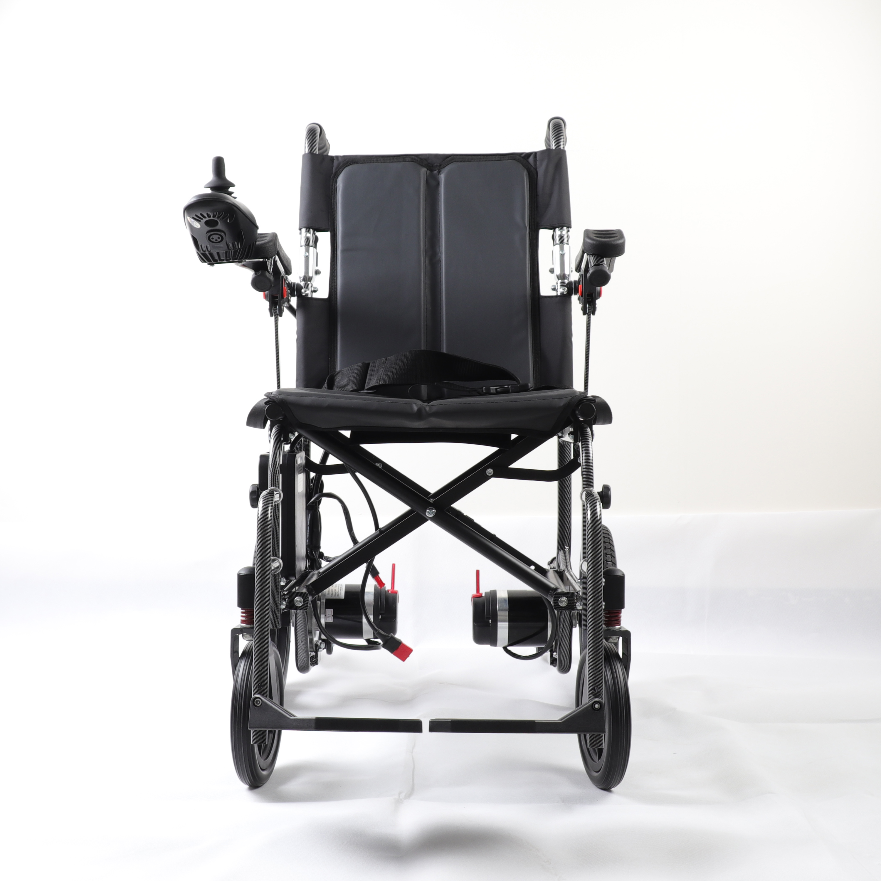 Is there an anti-collision device on the front of the electric wheelchair?