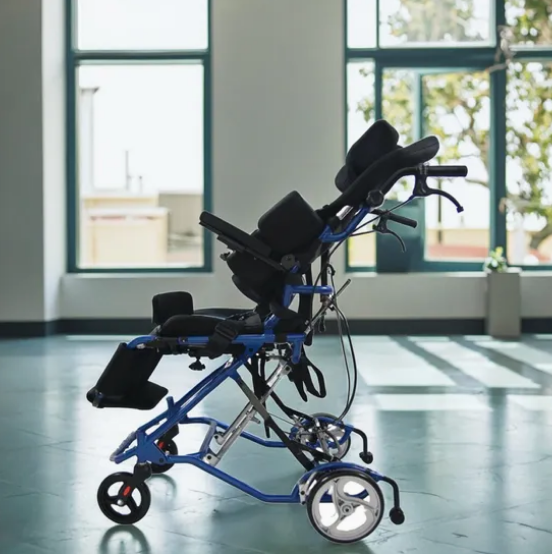 TRW905 Versatile Manual Wheelchair for Cerebral Palsy with 32cm Seat Width and Foldable Design